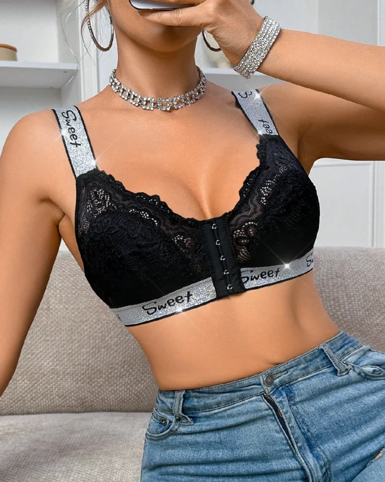 Women Front-Buttoned Lace Patchwork With Silver Thread Decal Bra Complete