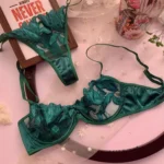 Green Alluring Elegant Floral Embroidery Lingerie Set - Bespose